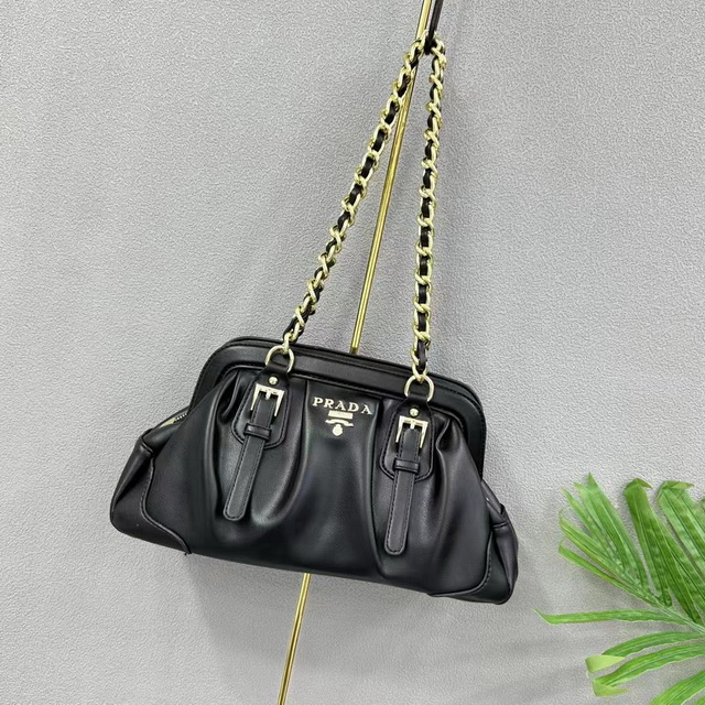 Prada Handbags 062